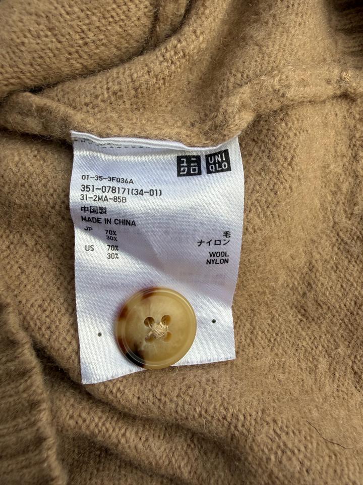 Шерстяная кофта от Uniqlo