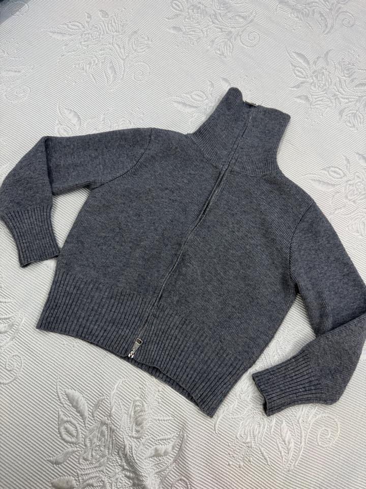 Серая двойка трикотаж брюки палаццо верх на замке размер S