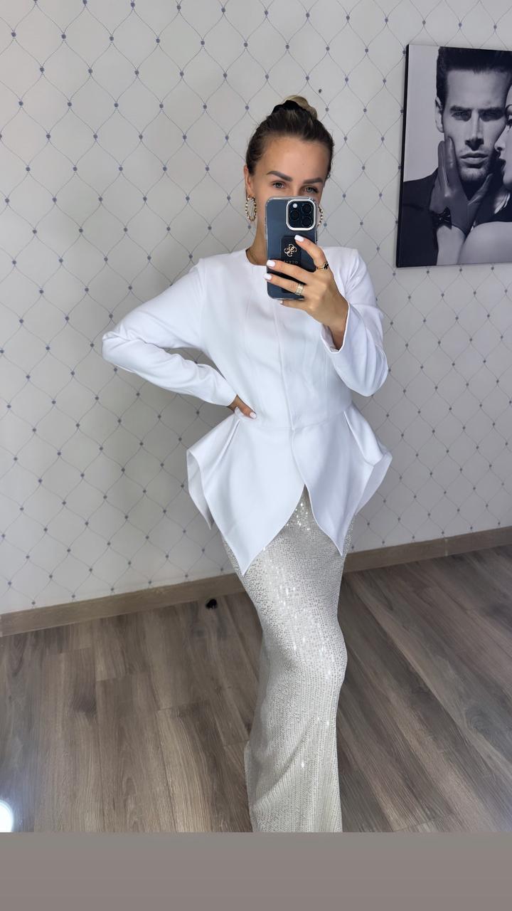 Белая двойка