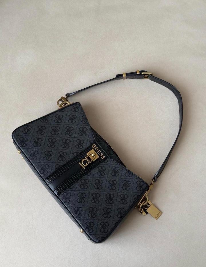 Сумка guess