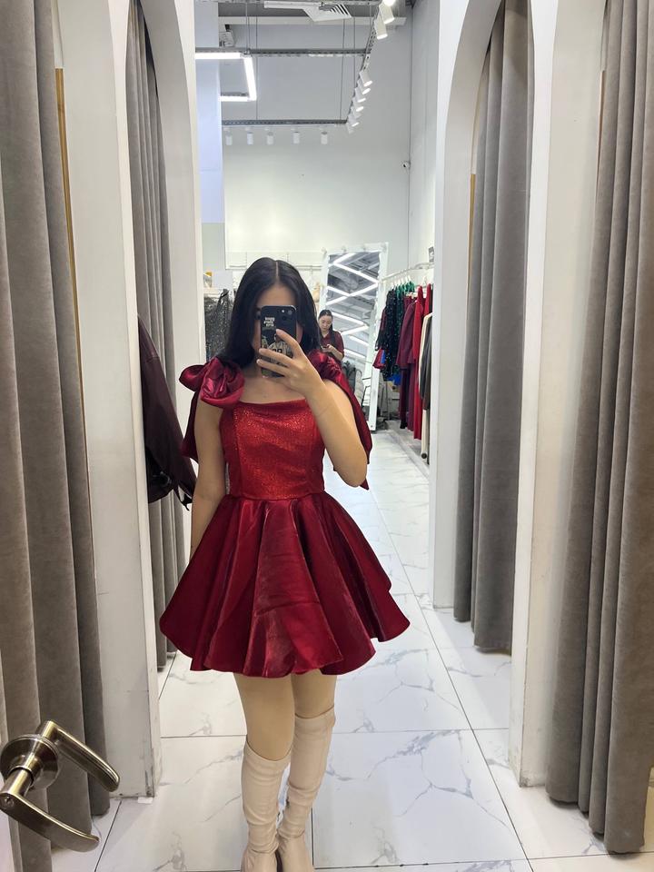 Красное платье