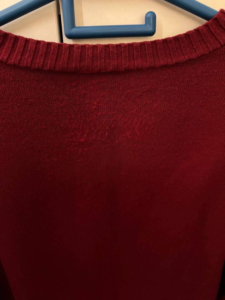 Красная кофта