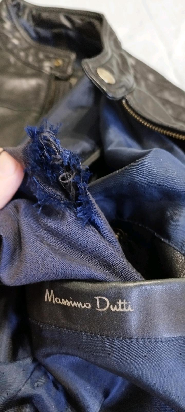 Кожаная куртка Massimo Dutti.