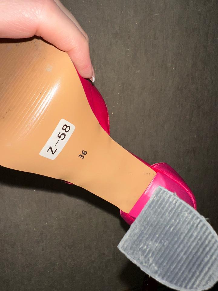 элегантные женские туфли цвета фуксии (ярко-розовый