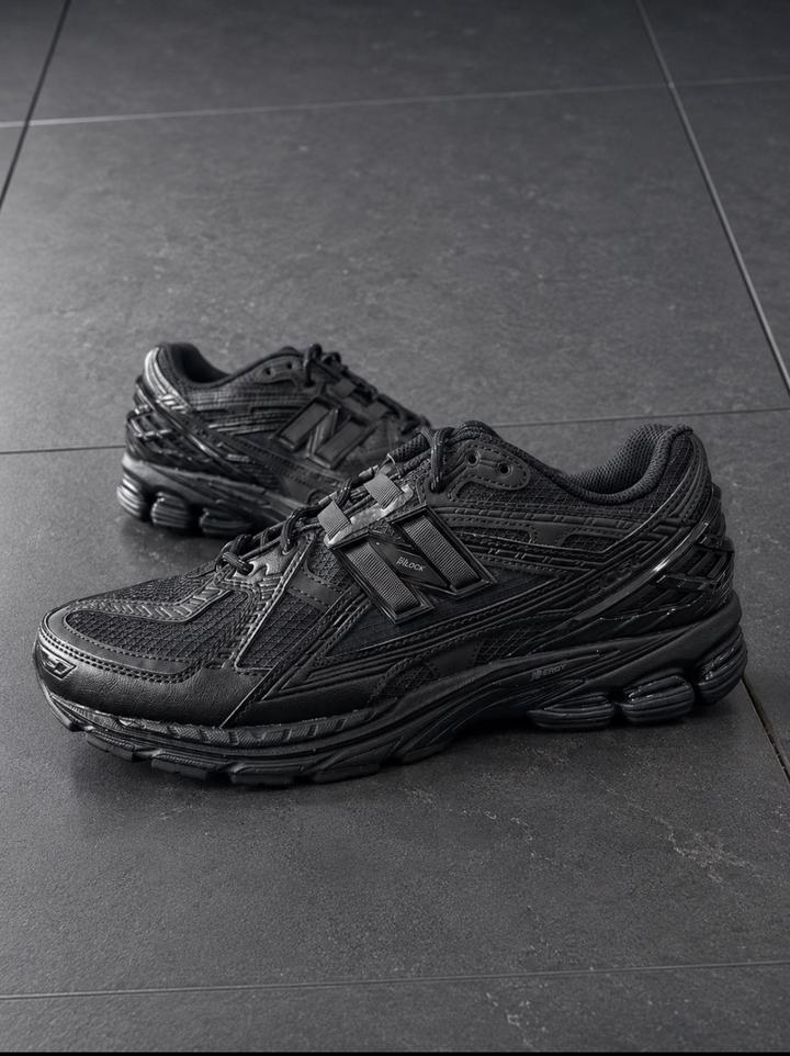 New Balance 1906U Triple Black