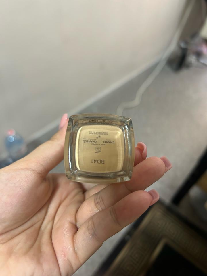 Chanel les beige