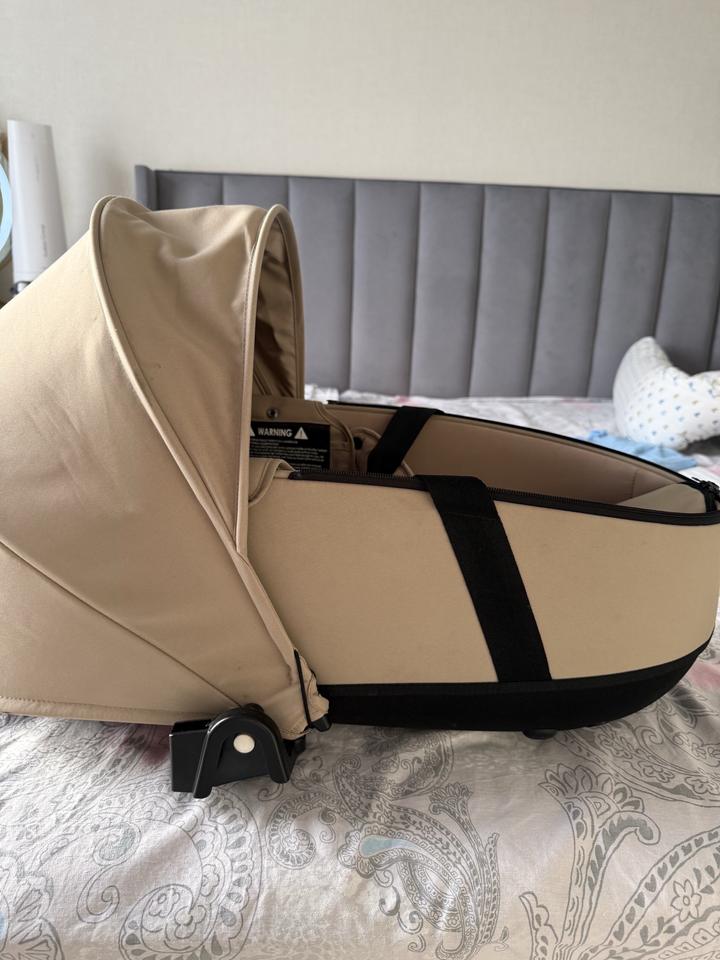 Люблю для коляски уоуо