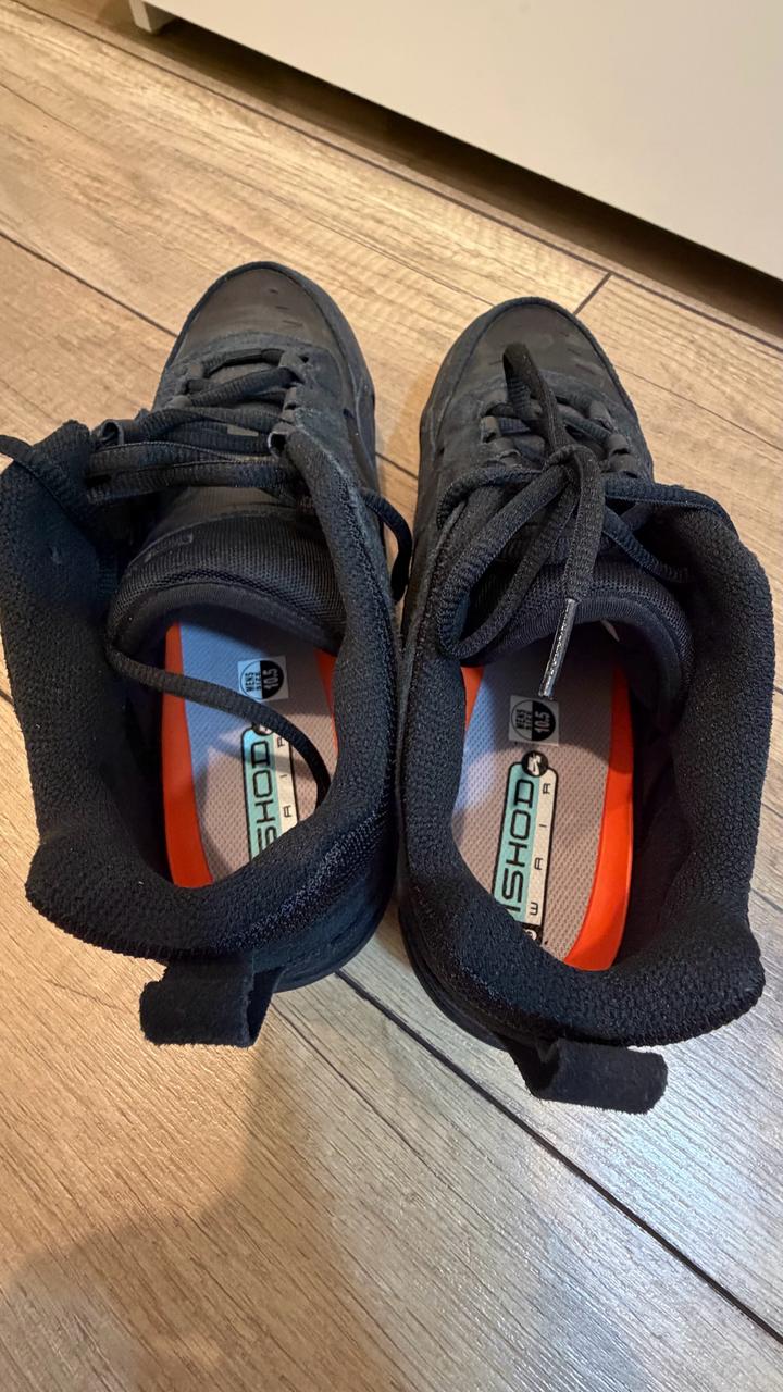 Кроссовки Nike ISHOD