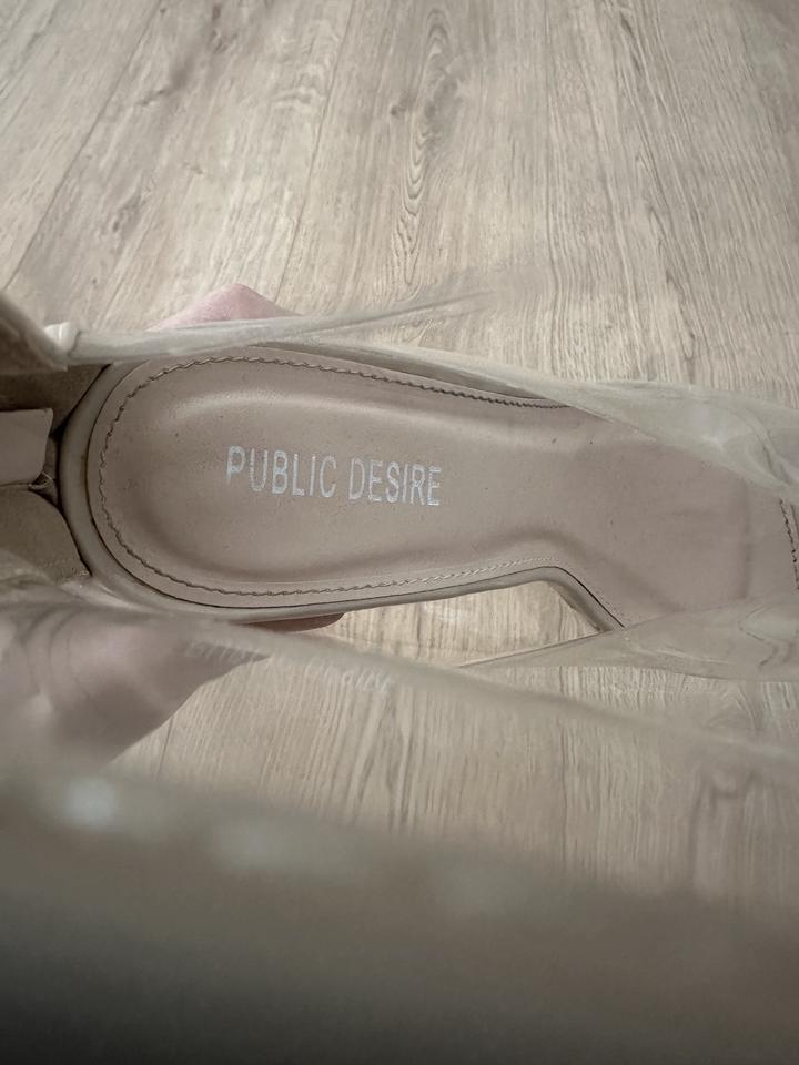 Прозрачные туфли