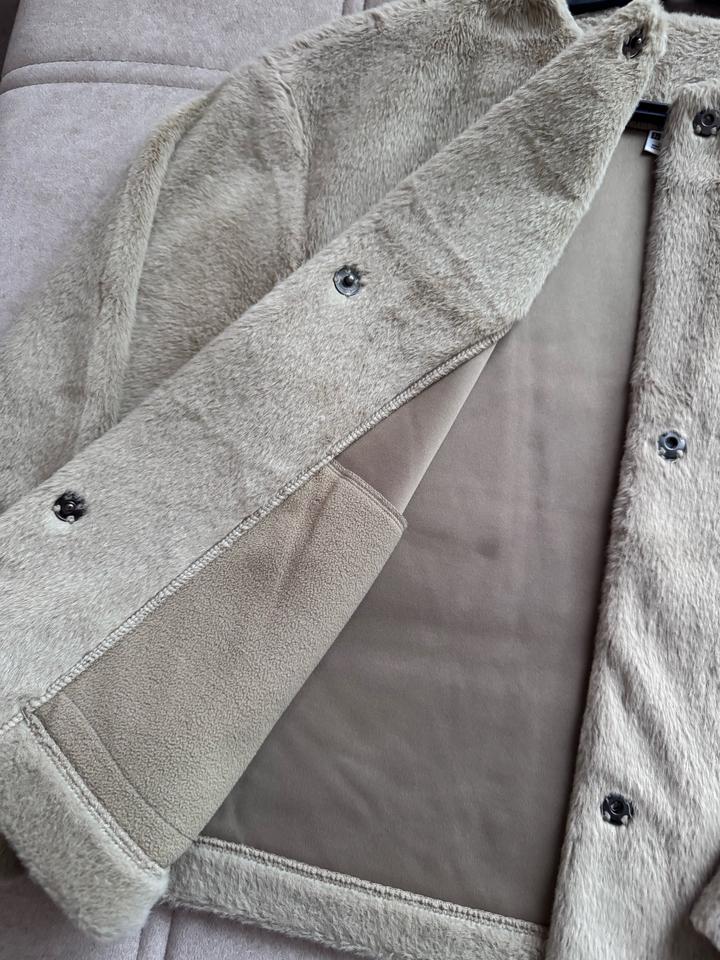 Кардиган (кэжуал пиджак) от японского бренда Uniqlo