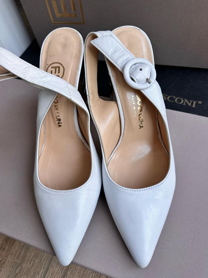 Белые итальянские туфли