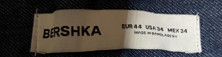 Синие джинсы цвет сырой деним bershka