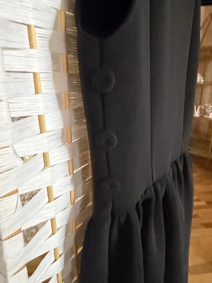 Черное платье от Zara