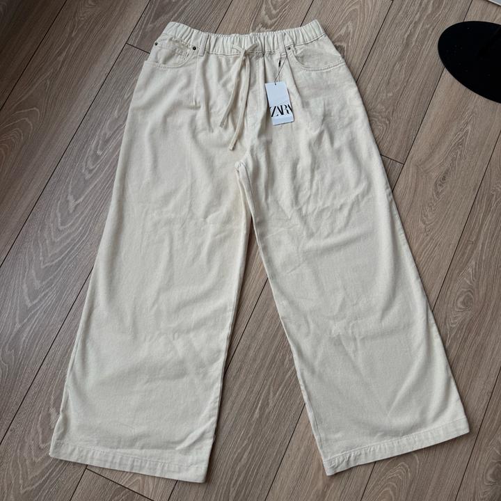 Джинсы Zara