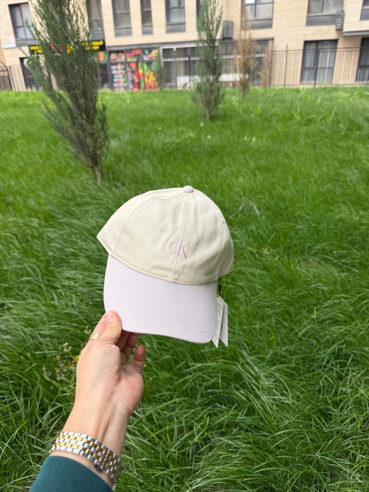 Бейсболка Calvin Klein