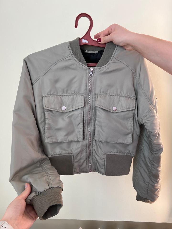 Куртка-бомбер H&M