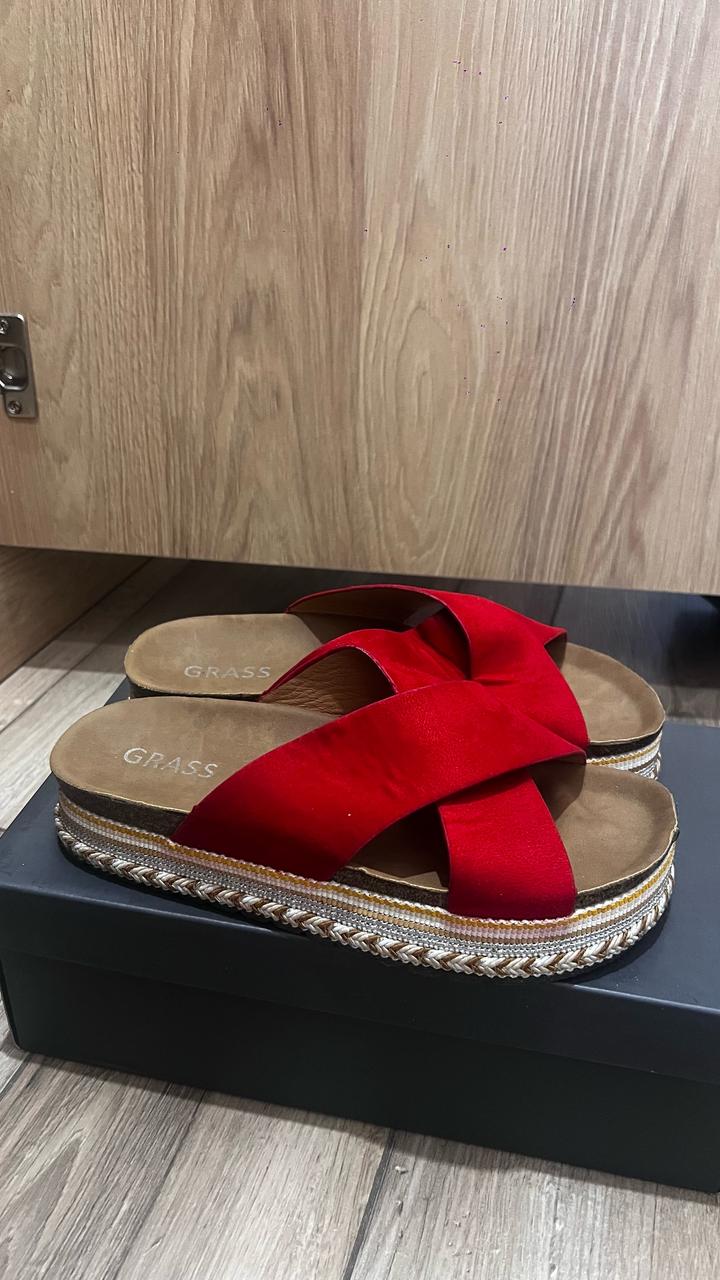 Продам летние тапочки