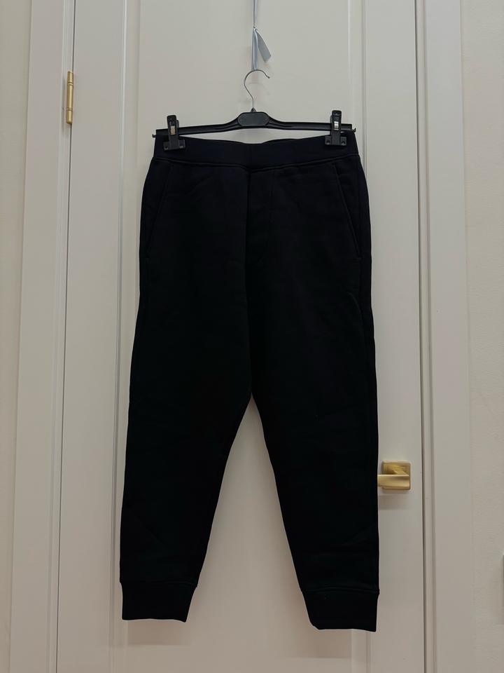 классический мужской свитшот Dsquared2 из коллекции Cool Fit и брюки