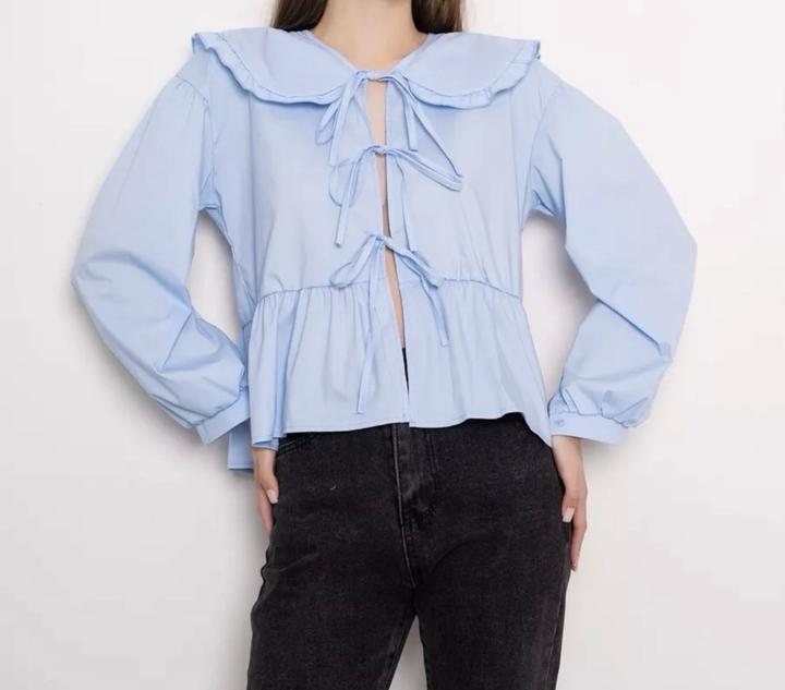 Женская рубашка на завязках