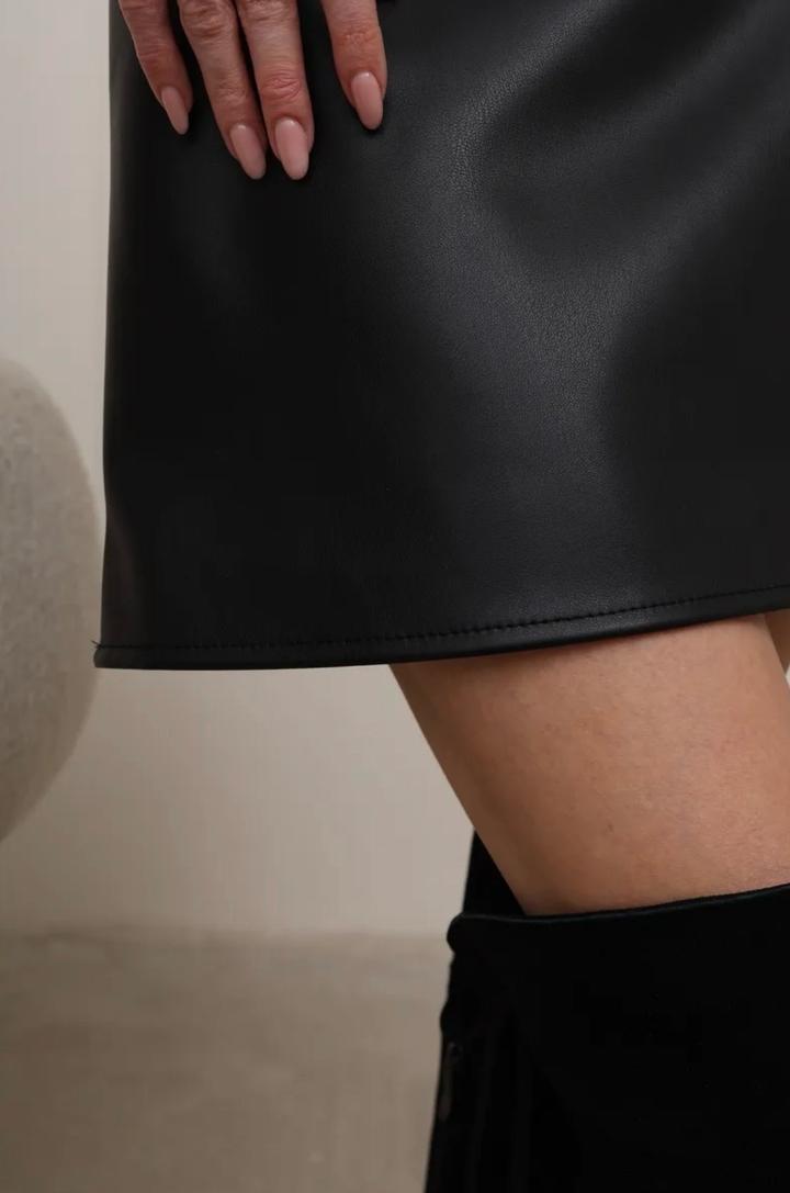 Юбка кожаная