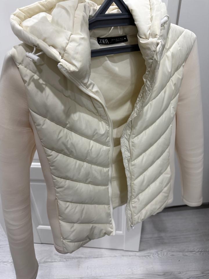 новая легкая куртка зара