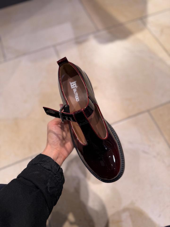 Женские лоферы