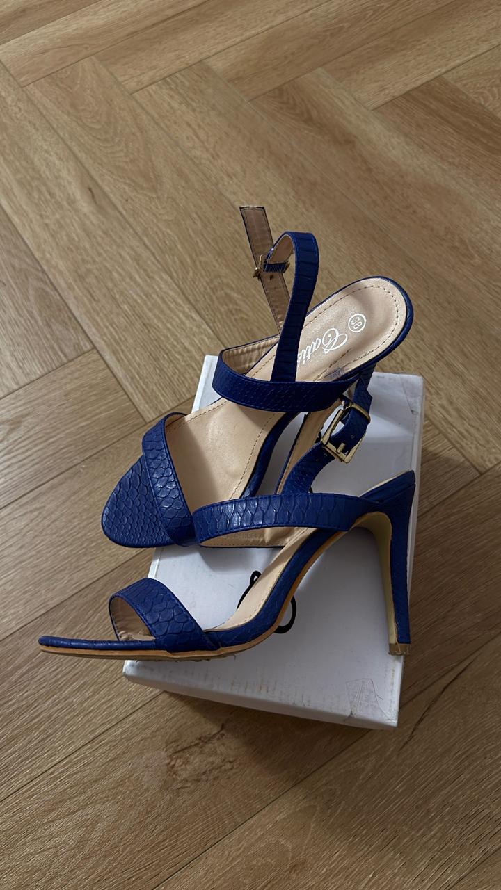 Красивые босоножки