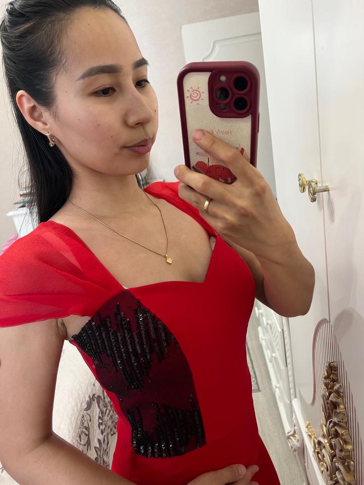 Платье рыбка красного цвета