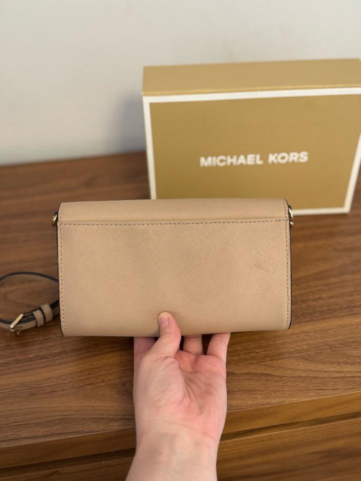 Маленькая сумка через плечо Michael Kors