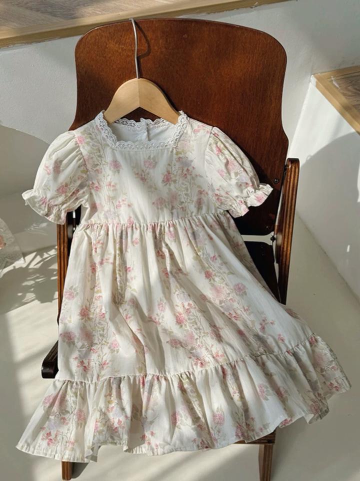 Платье для девочки с цветочным принтом