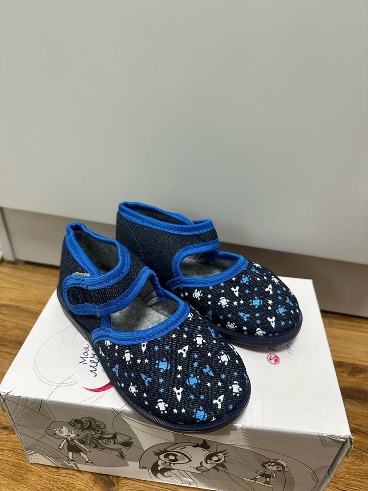 Обувь для садика