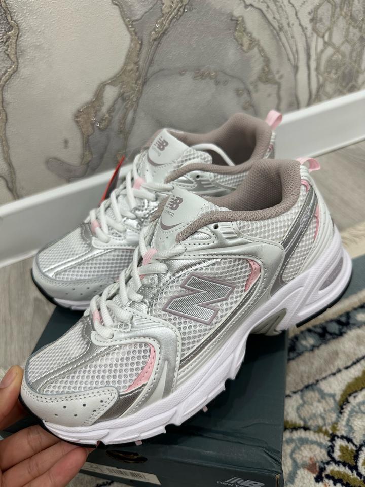 New Balance 530 Pink