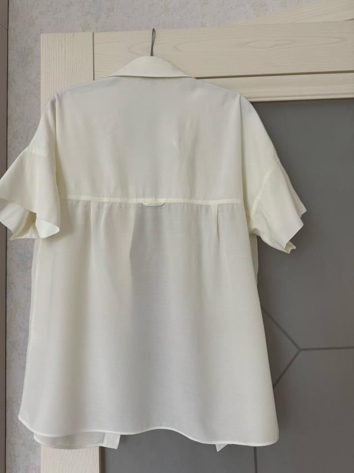 Рубашка Massimo Dutti.