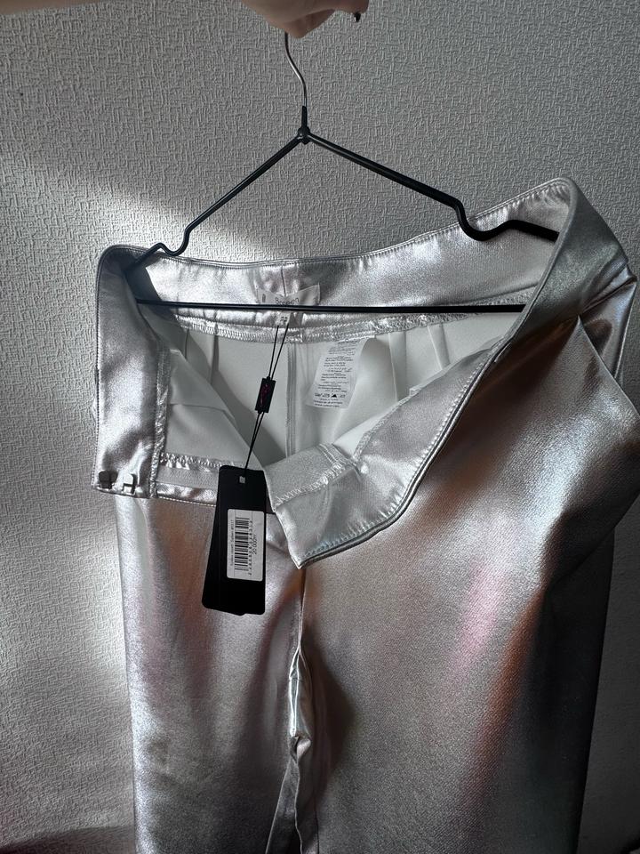 Новые серебристые брюки Sateen Metallic (с бирками)