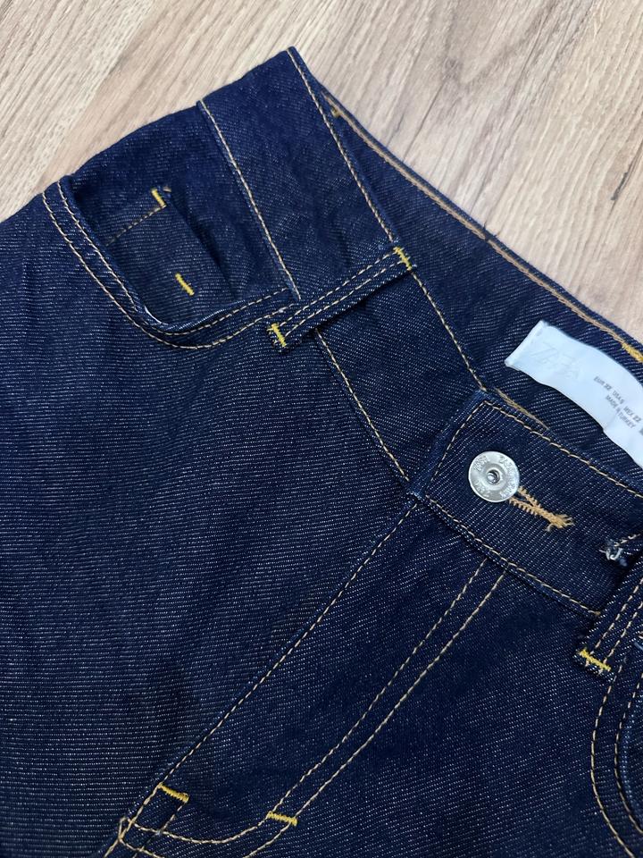 Джинсы Zara