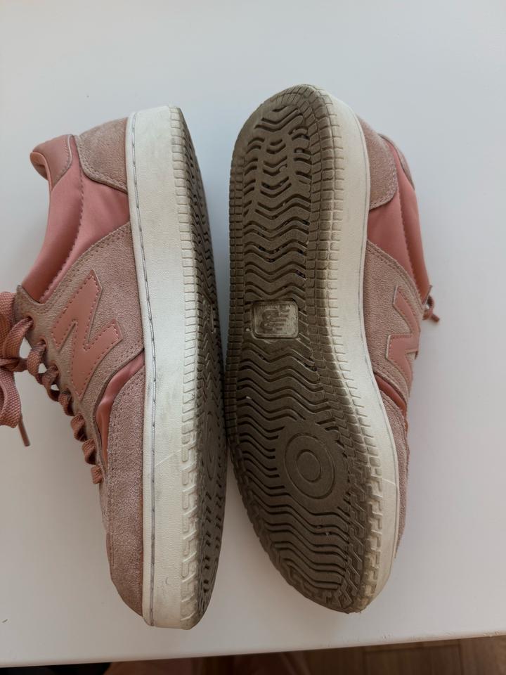 Оригинальные кроссовки New Balance Pro Court, 40 размер