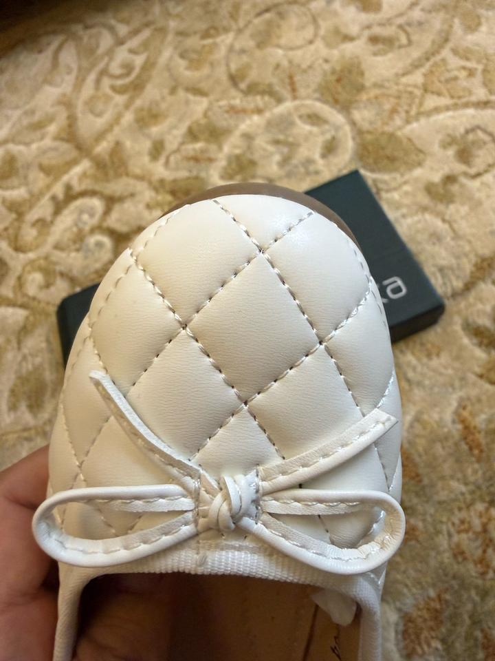 Белый туфли