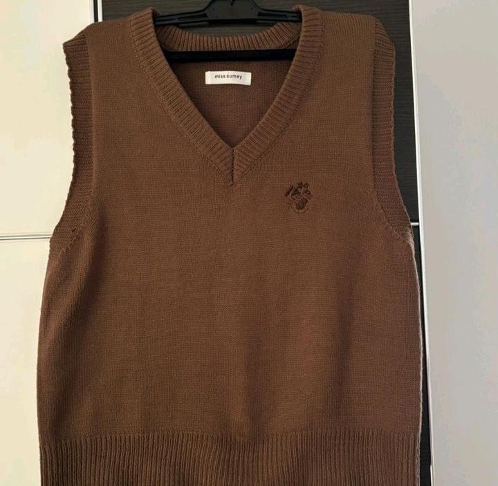 Трендовый жилет, Korean brand,промокод на 2000