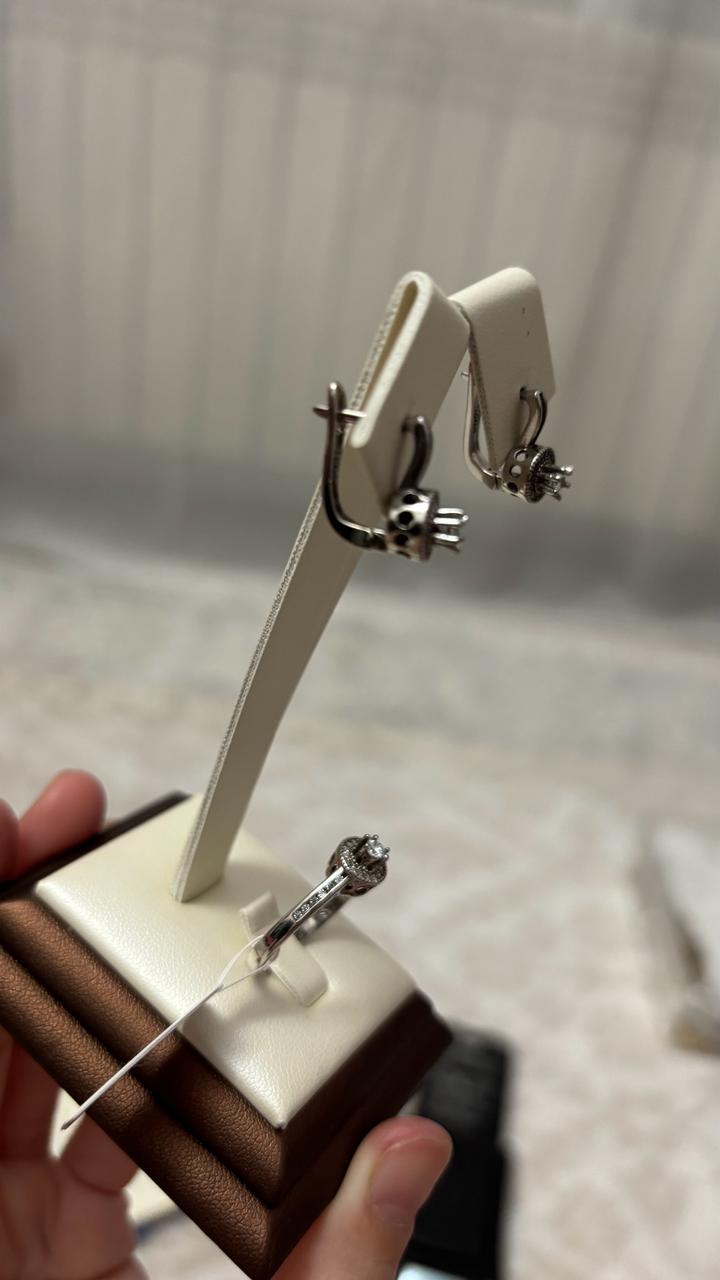 Серебряный набор форма под бриллиант 925 проба