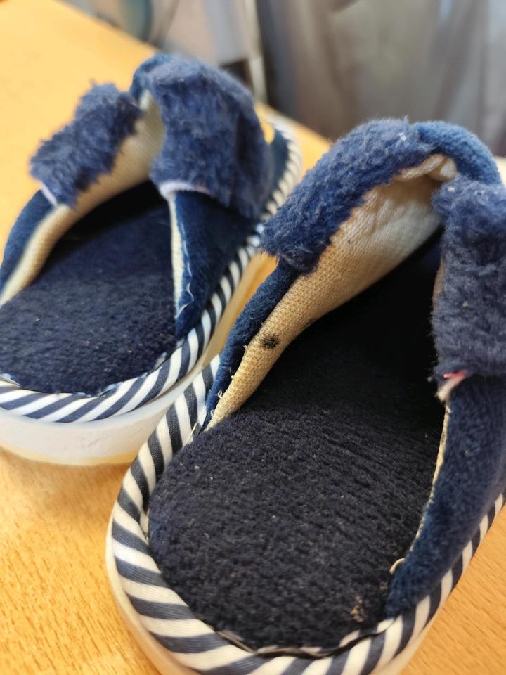 Кроссовки.Туфли.Тапочки.