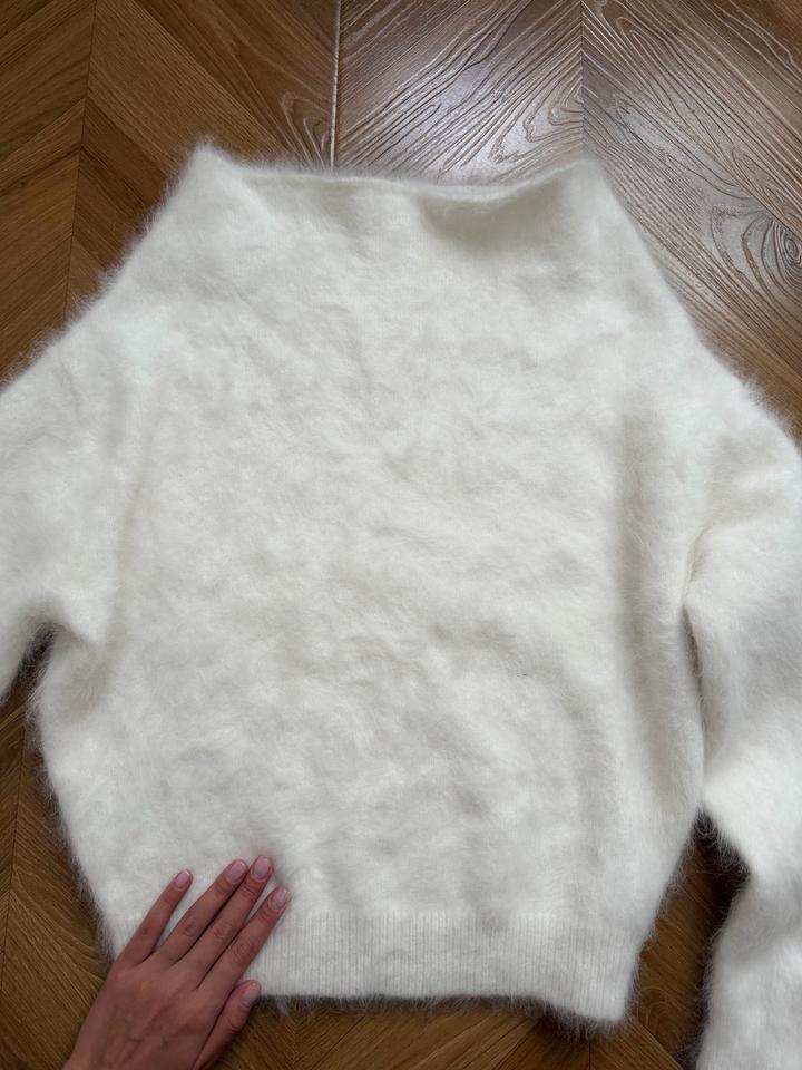 Кофта белая