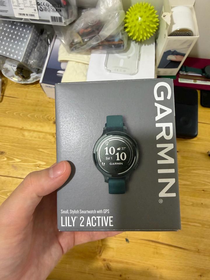 Женские часы garmin lily2