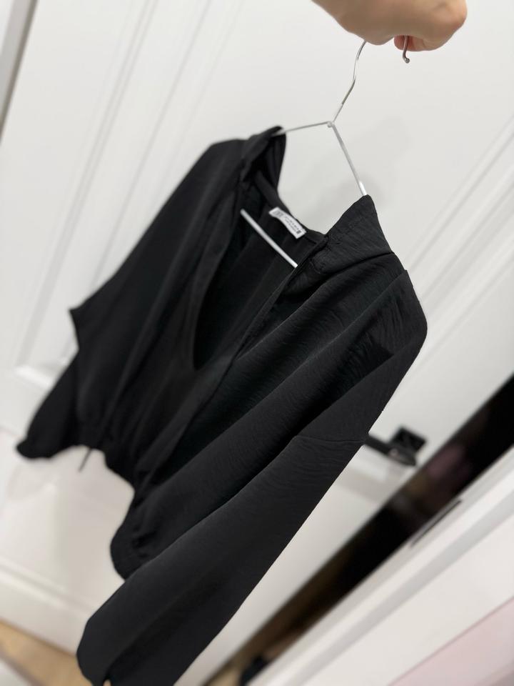 черный топ от Zara