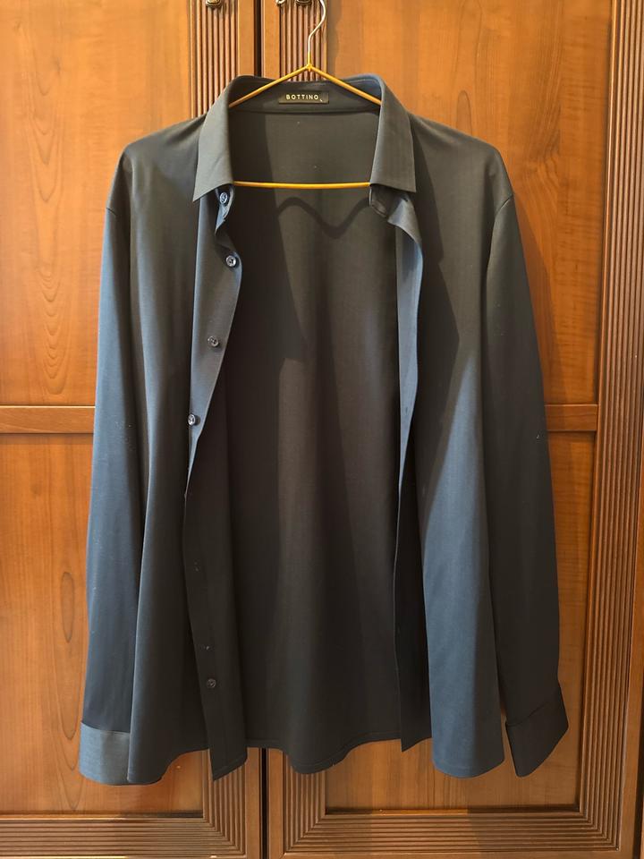 Приталенная рубашка