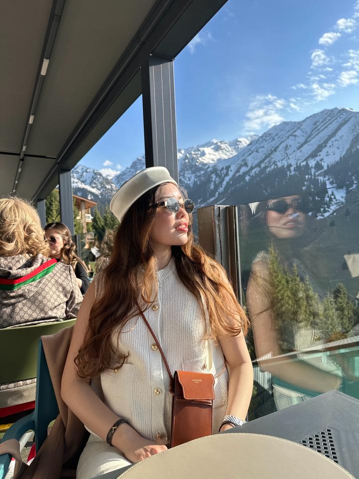 белый топ из Zara