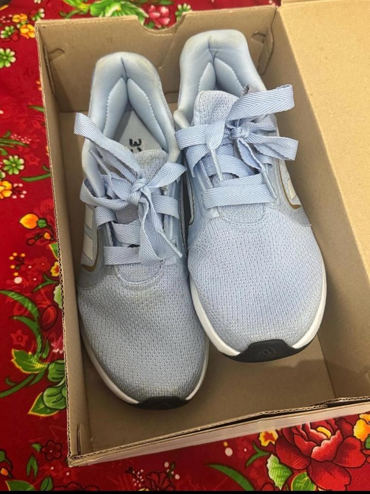 Кроссовки Adidas