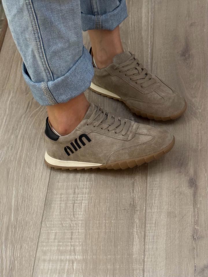 Обувь натуральная замша