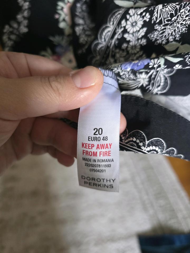 Миленькое платье Dorothy Perkins 🌸
