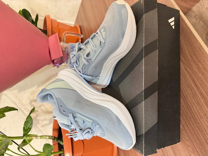 Кроссовки адидас