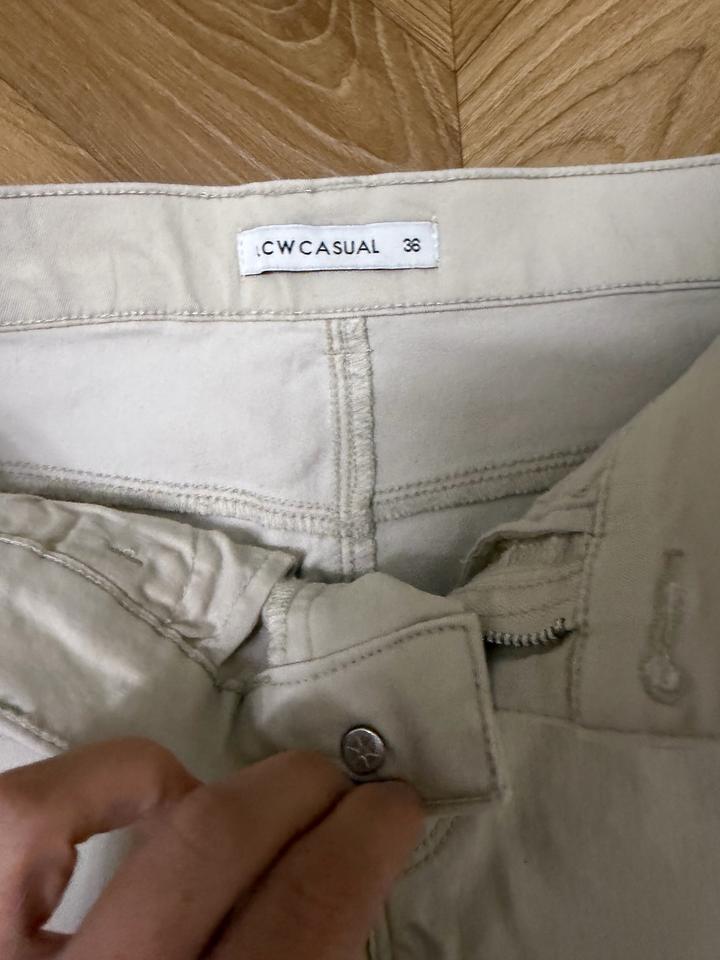 Легкие джинсы